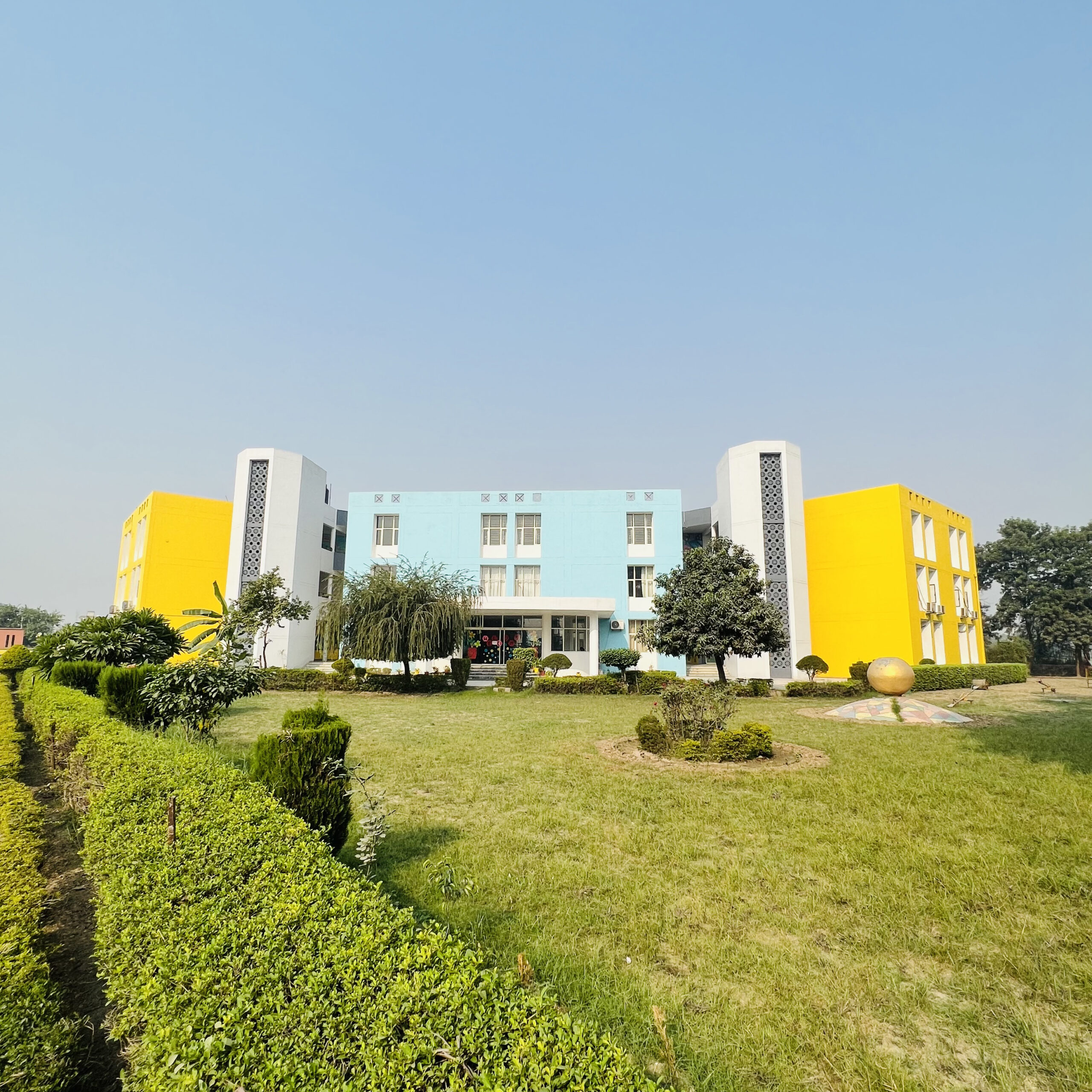 Eklavya School website homepage